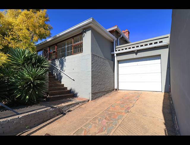 3 BEDROOM HOUSE FOR SALE IN WESTDENE